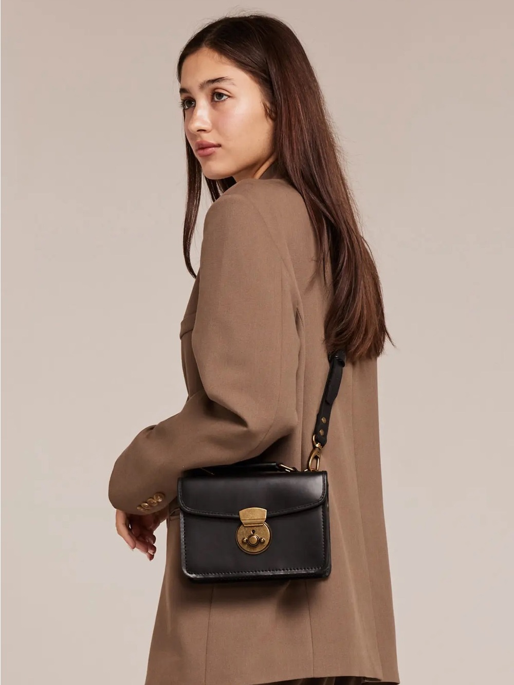 NEW BEARA BEARA Manju Black Leather Charming Small Vintage Style Box Camera Bag